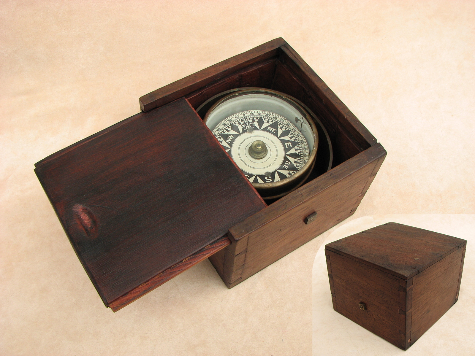 Mid 19th century gimbal mounted Mariners compass in mahogany case